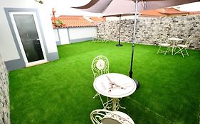 O Cantinho Guesthouse com Terraço e Vistas em Quinta do Anjo